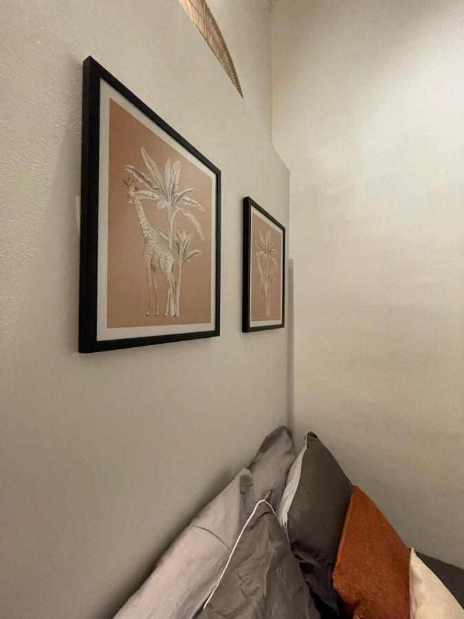 Ferienwohnung Abyad - A 300 M Des Arenes Nîmes Exterior foto